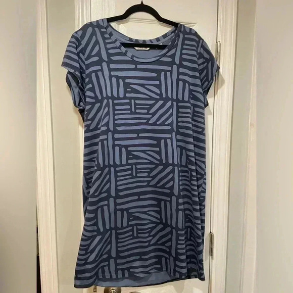 Orvis Crew Neck Short Sleeve Geometric Pattern Blue Tee Shirt Dress Size L - Picture 1 of 9